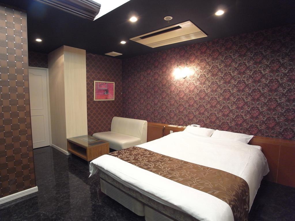 ホテル カルネヴァール 男塾ホテルグループ (Adults Only) Himeji Quarto foto